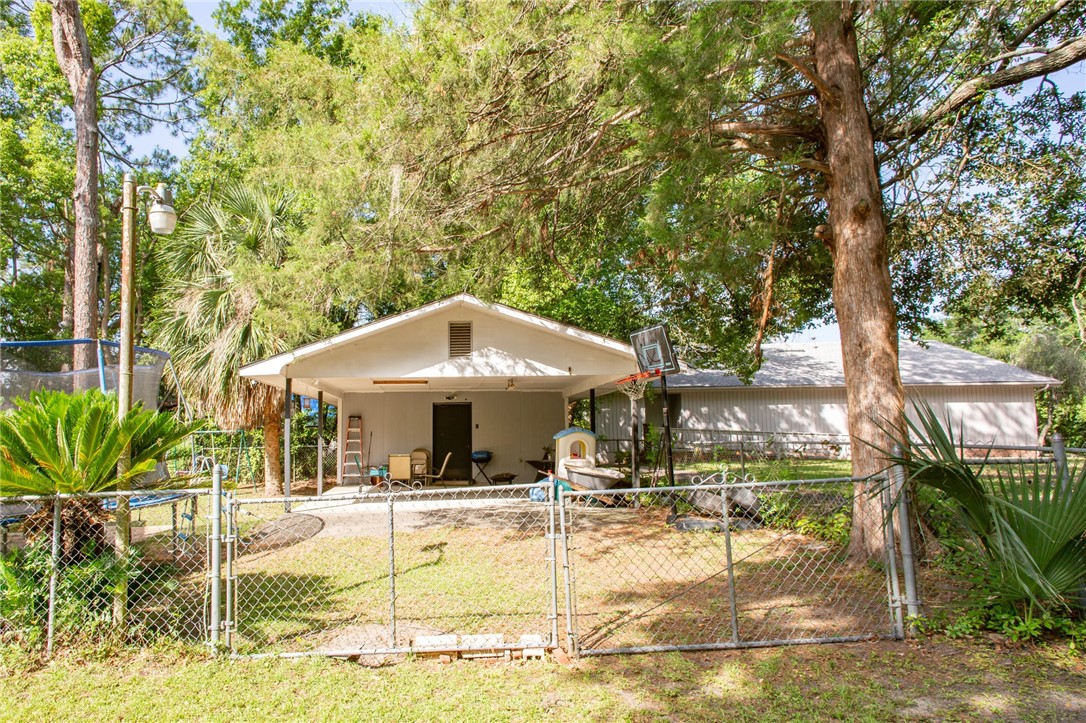 1405 Grove Avenue Waycross, GA 31501 - Photo 9 of 34