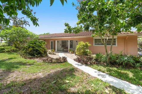 $1,280,000 | 1250 Southeast 10th Street, Deerfield Beach, FL 33441