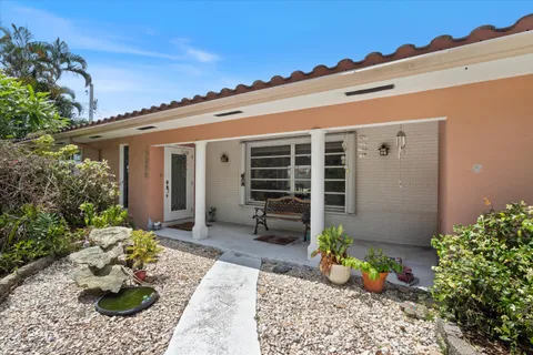 $1,280,000 | 1250 Southeast 10th Street, Deerfield Beach, FL 33441