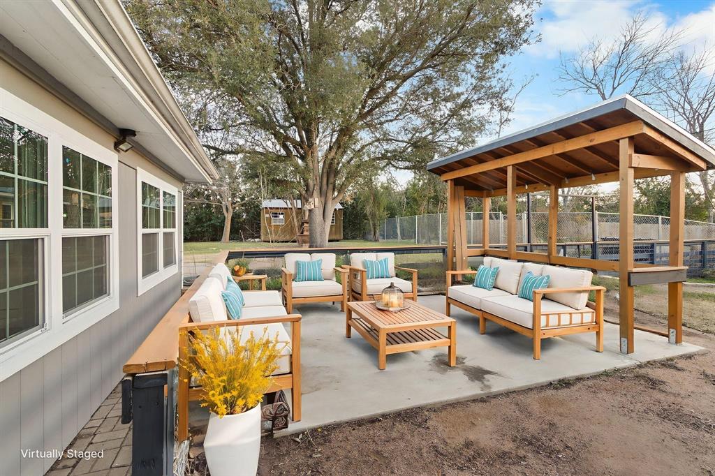 2208 Lake Ridge Circle Waco, TX 76710 - Photo 38 of 40 View of patio / terrace with an outdoor lounge area