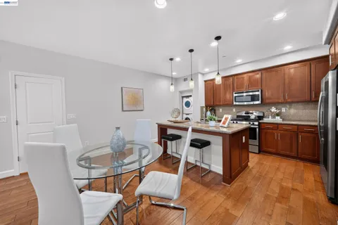 $1,139,888 | 1656 Lee Way, Milpitas, CA 95035