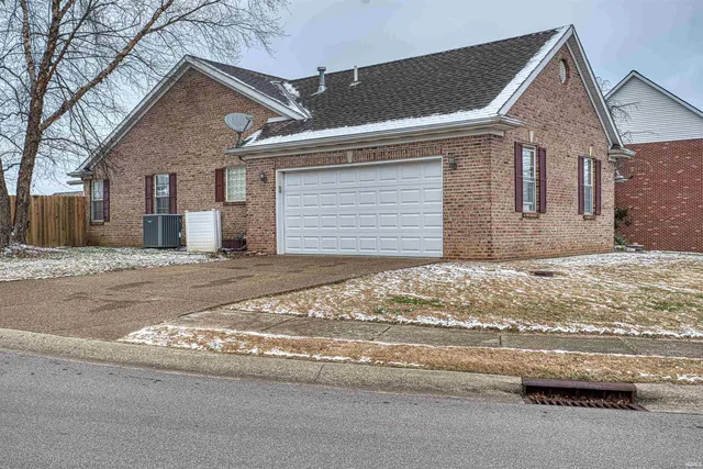 $354,999 | 3634 Grinell Drive, Evansville, IN 47711