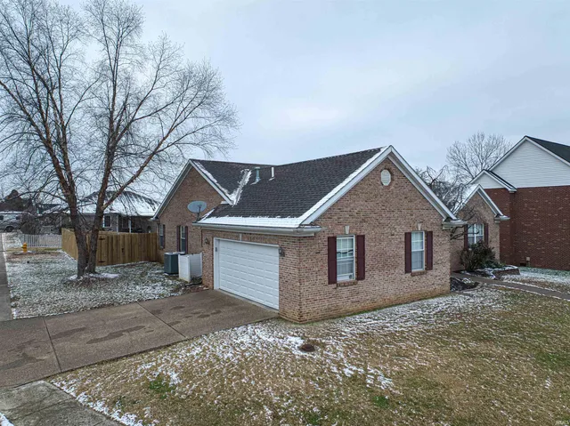 $354,999 | 3634 Grinell Drive, Evansville, IN 47711