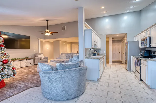 $354,999 | 3634 Grinell Drive, Evansville, IN 47711