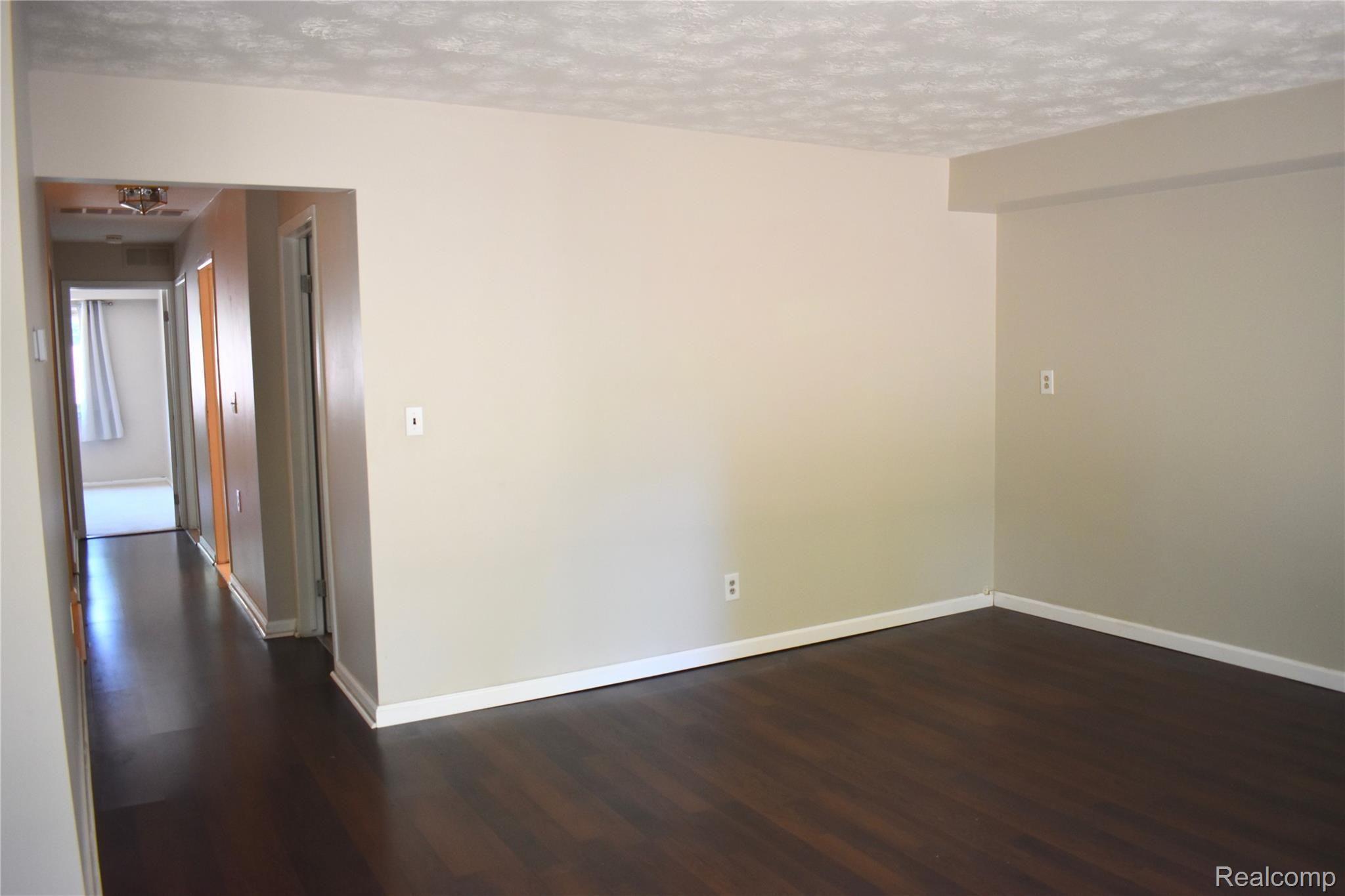 1687 Riverside Drive Rochester, MI 48309 - Photo 32 of 58 DSC_0764.jpg
