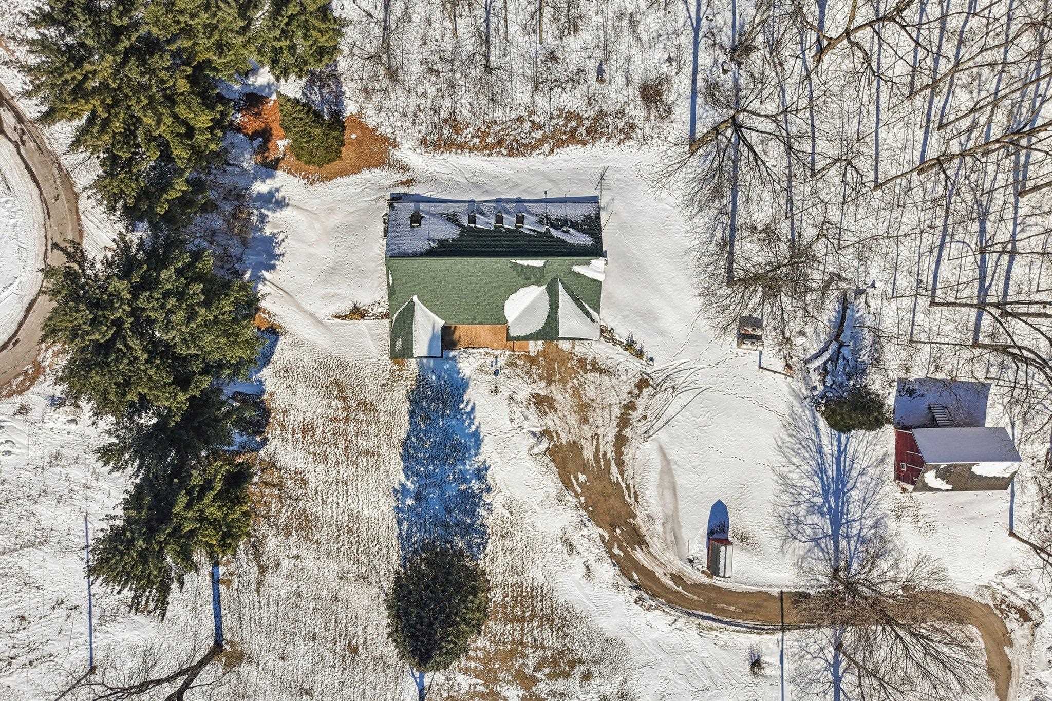 W12702 Highway 60 Trunk Lodi, WI 53555 - Photo 25 of 36