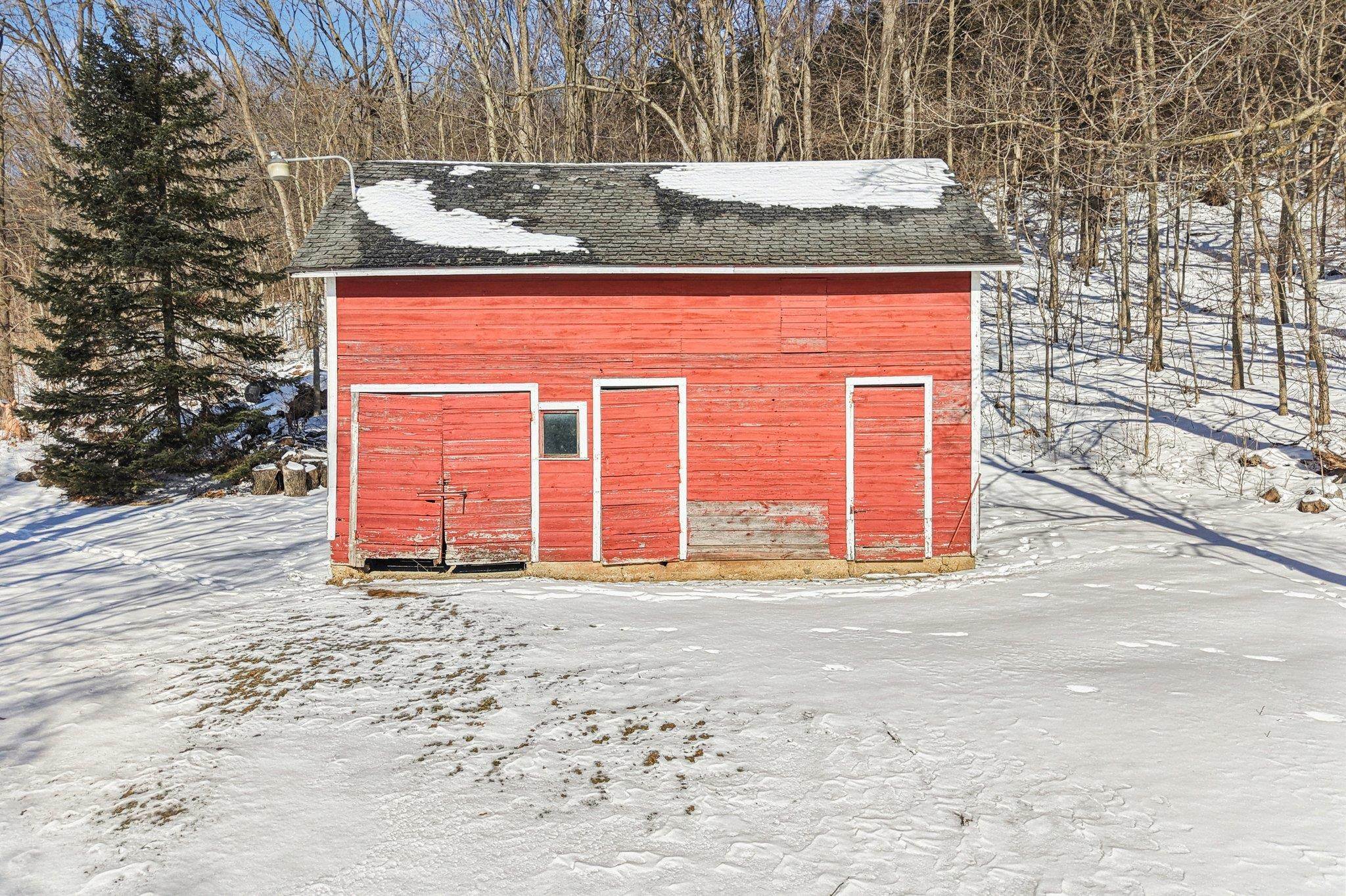 W12702 Highway 60 Trunk Lodi, WI 53555 - Photo 27 of 36