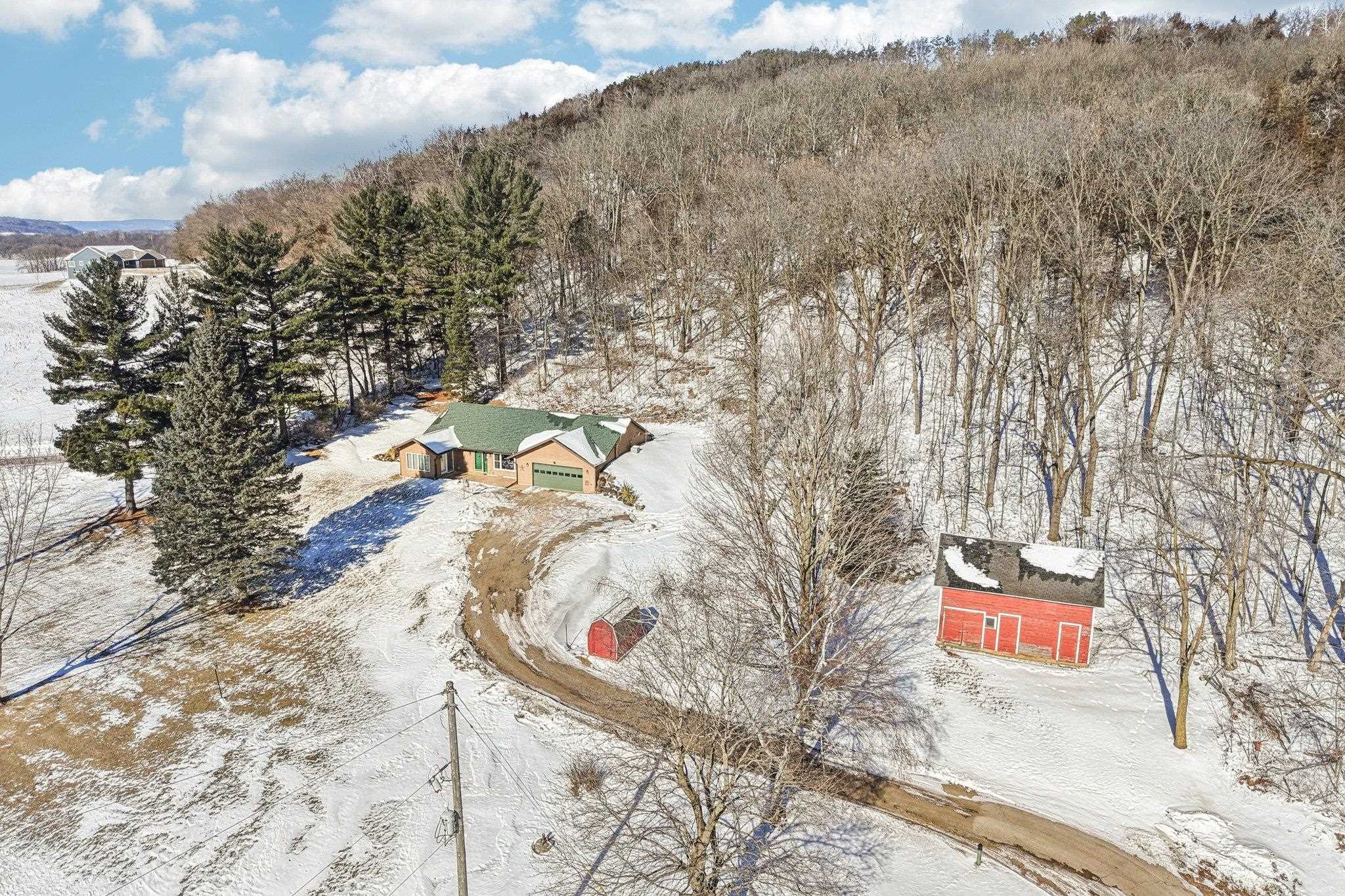 W12702 Highway 60 Trunk Lodi, WI 53555 - Photo 28 of 36