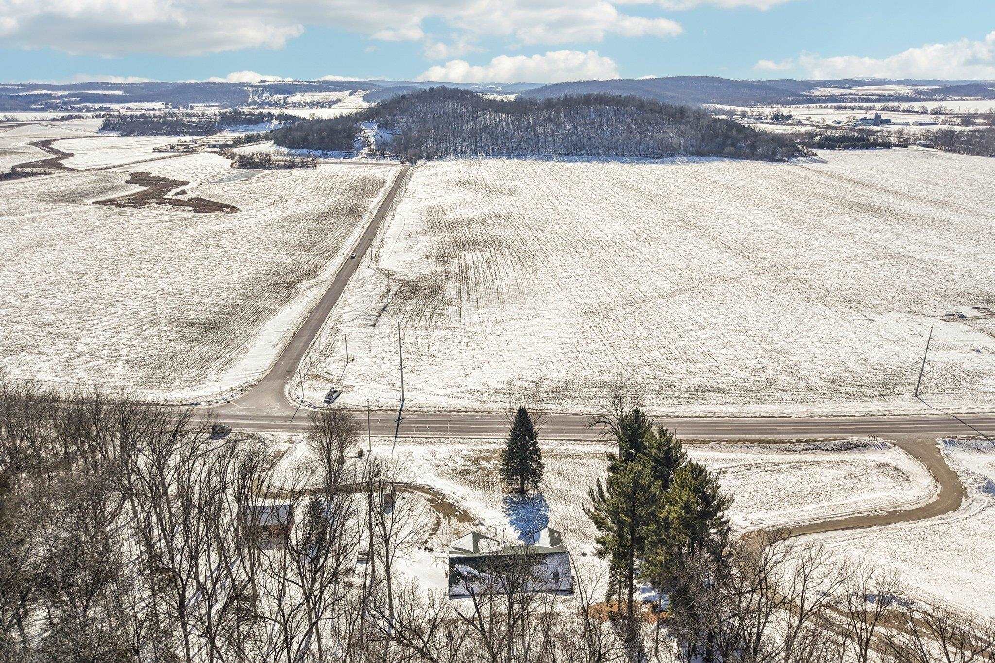 W12702 Highway 60 Trunk Lodi, WI 53555 - Photo 35 of 36