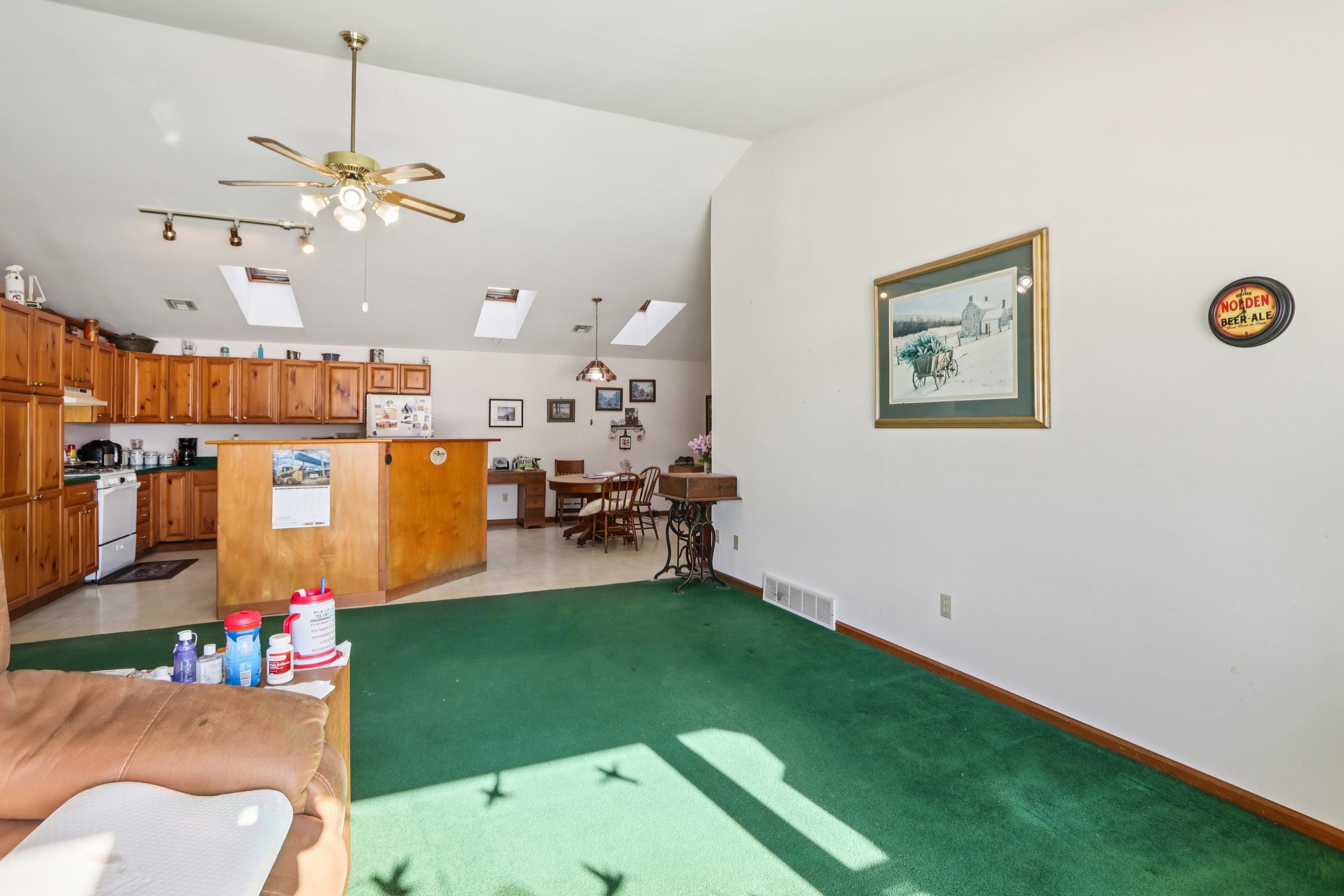 W12702 Highway 60 Trunk Lodi, WI 53555 - Photo 6 of 36