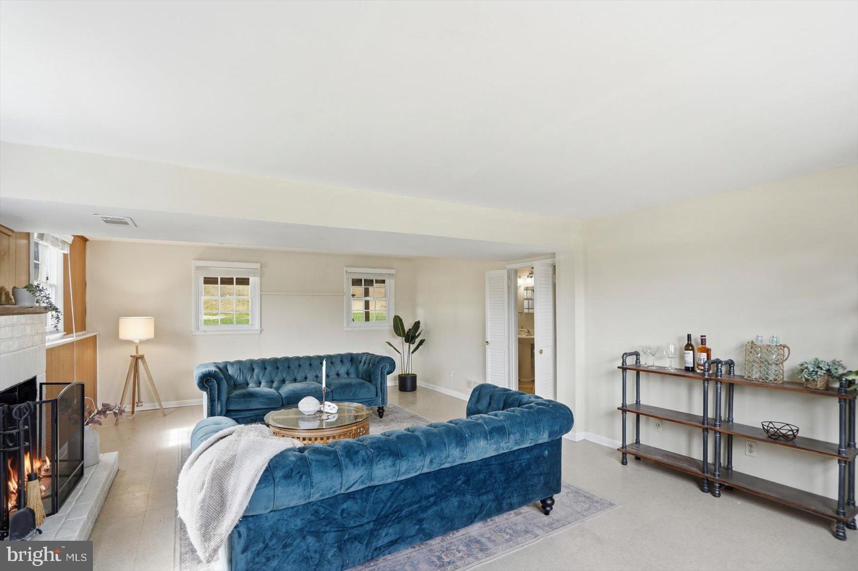 8610 Valleyfield Road Lutherville-Timonium, MD 21093 - Photo 23 of 29 a living room with furniture and a couch