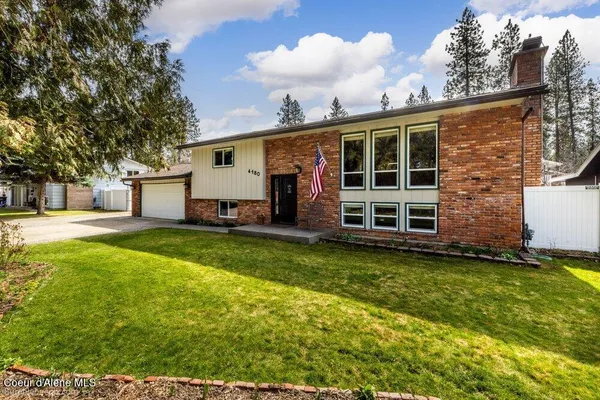 $649,000 | 4180 East Evergreen Drive, Post Falls, ID 83854