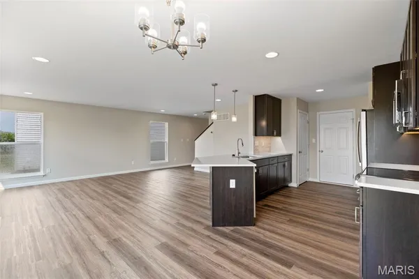 $259,900 | 2 Burlington At River Bluffs Meadows, Florissant, MO 63031