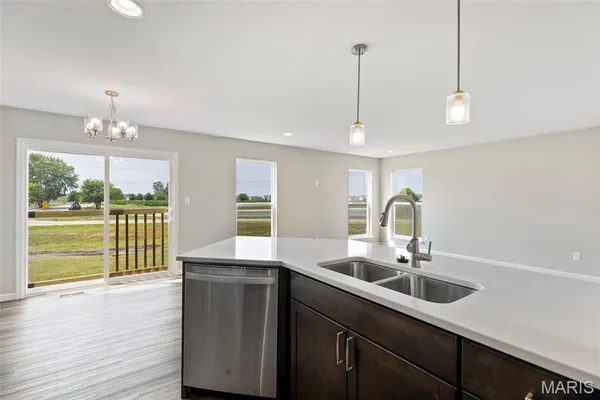 $259,900 | 2 Burlington At River Bluffs Meadows, Florissant, MO 63031