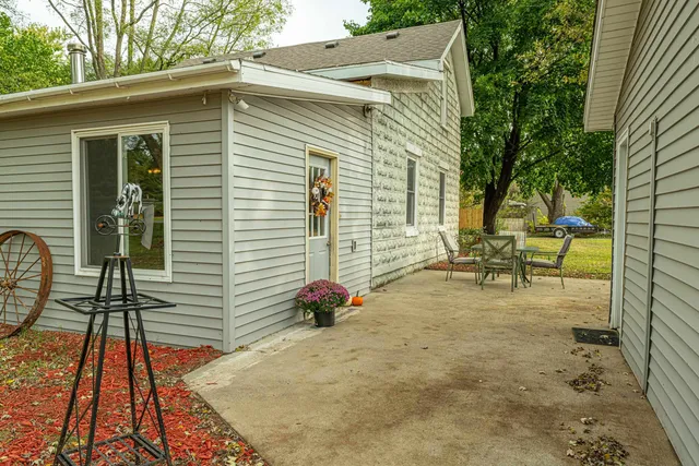 $215,000 | 311 N Highway, Lone Rock, WI 53556