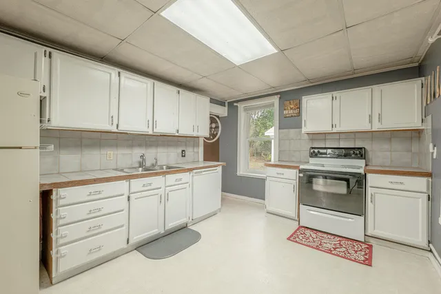 $215,000 | 311 N Highway, Lone Rock, WI 53556