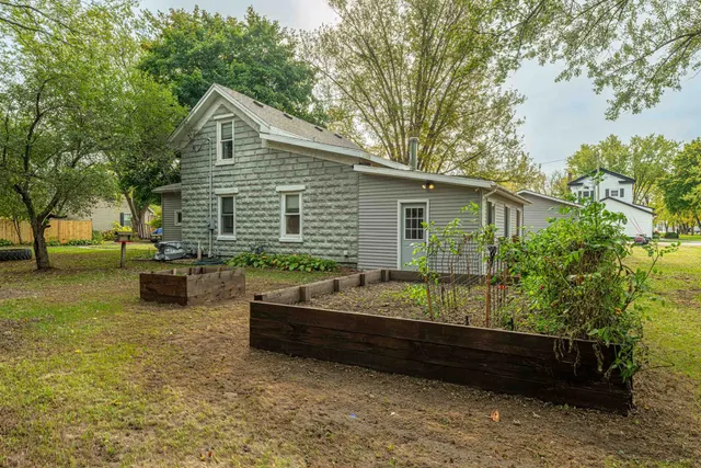 $215,000 | 311 N Highway, Lone Rock, WI 53556