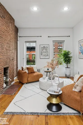 $395,000 | 317 East 73rd Street, Unit 5FE | Lenox Hill