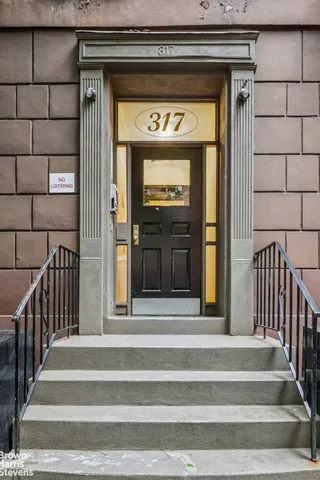 $395,000 | 317 East 73rd Street, Unit 5FE | Lenox Hill