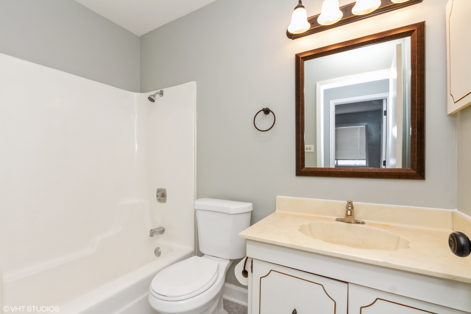 143 Oakhurst Road Matteson, IL 60443 - Photo 8 of 12