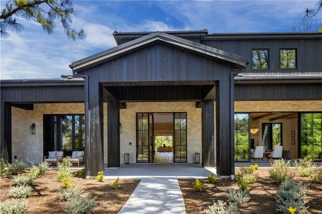 $25,950,000 | 24341 Rolling View Road, Hidden Hills, CA 91302