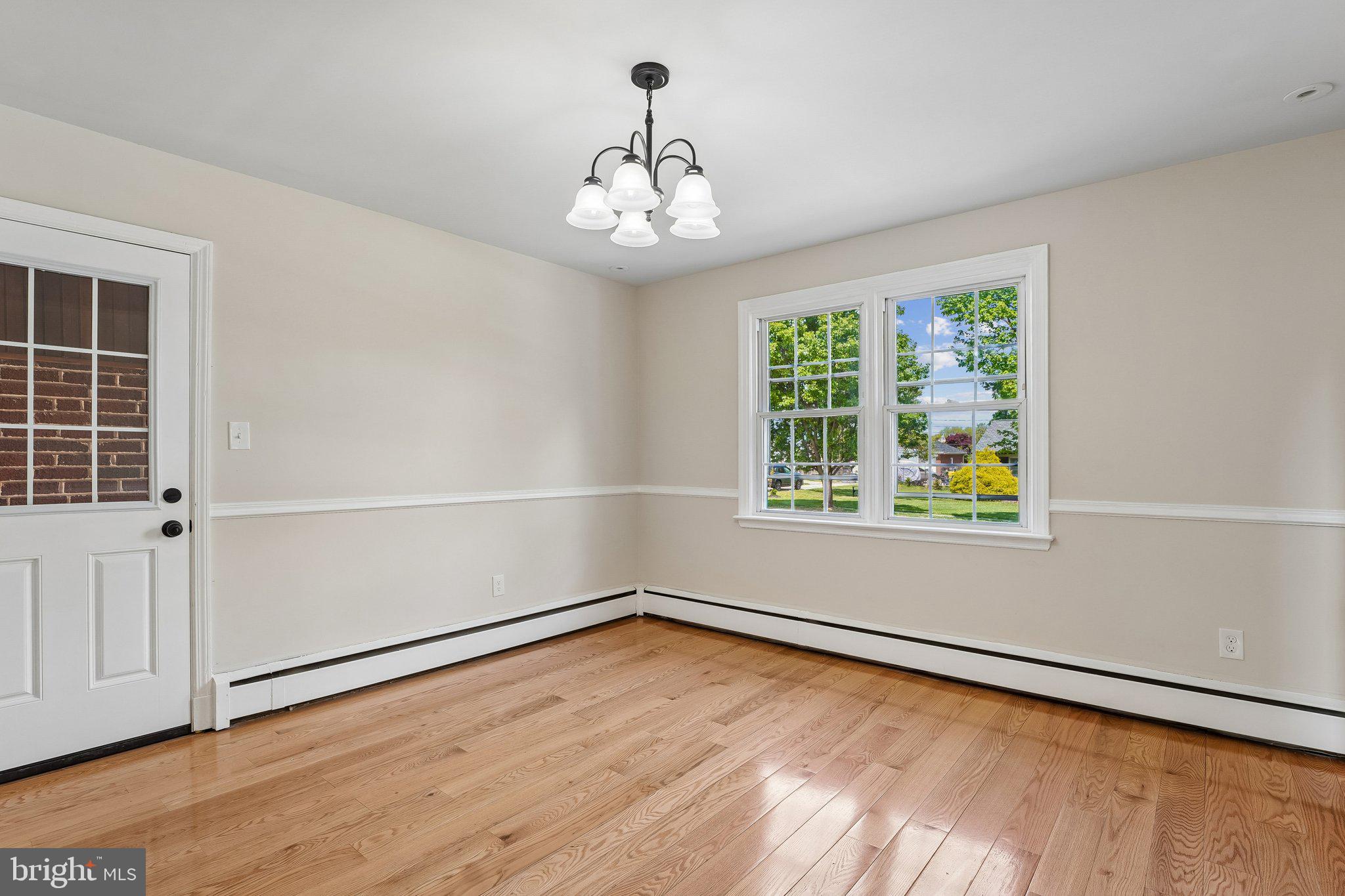 527 Forest View Road Linthicum Heights, MD 21090 - Photo 12 of 29 Gallery Image 12