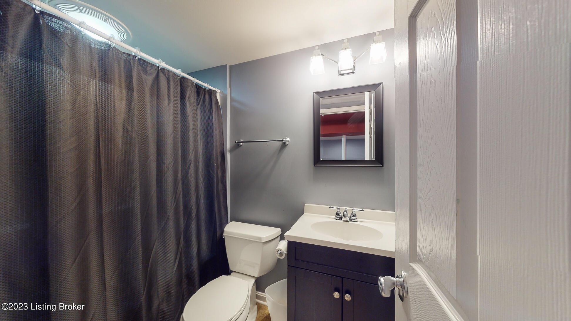 3719 Chatham Road Louisville, KY 40218 - Photo 31 of 53 3719-Chatham-Rd_031