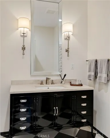 $4,790,000 | 900 VÃa Nogales, Palos Verdes Estates, CA 90274