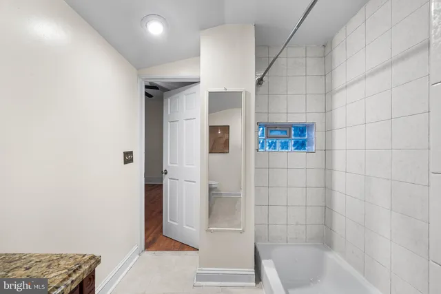 $1,830 | 1114 Snyder Avenue, Unit 1, Philadelphia, PA 19148