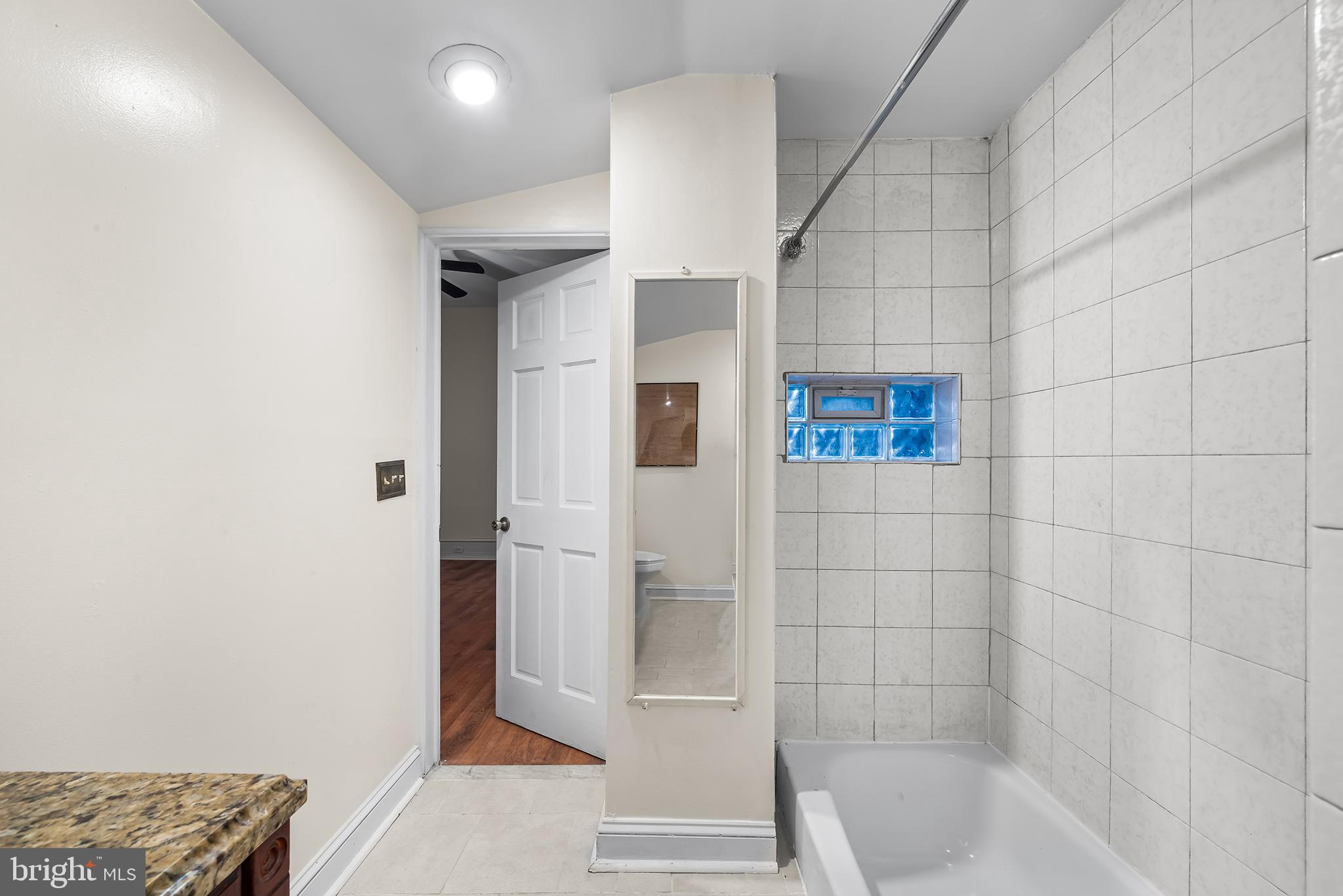 1114 Snyder Avenue, Unit 1 Philadelphia, PA 19148 - Photo 12 of 21