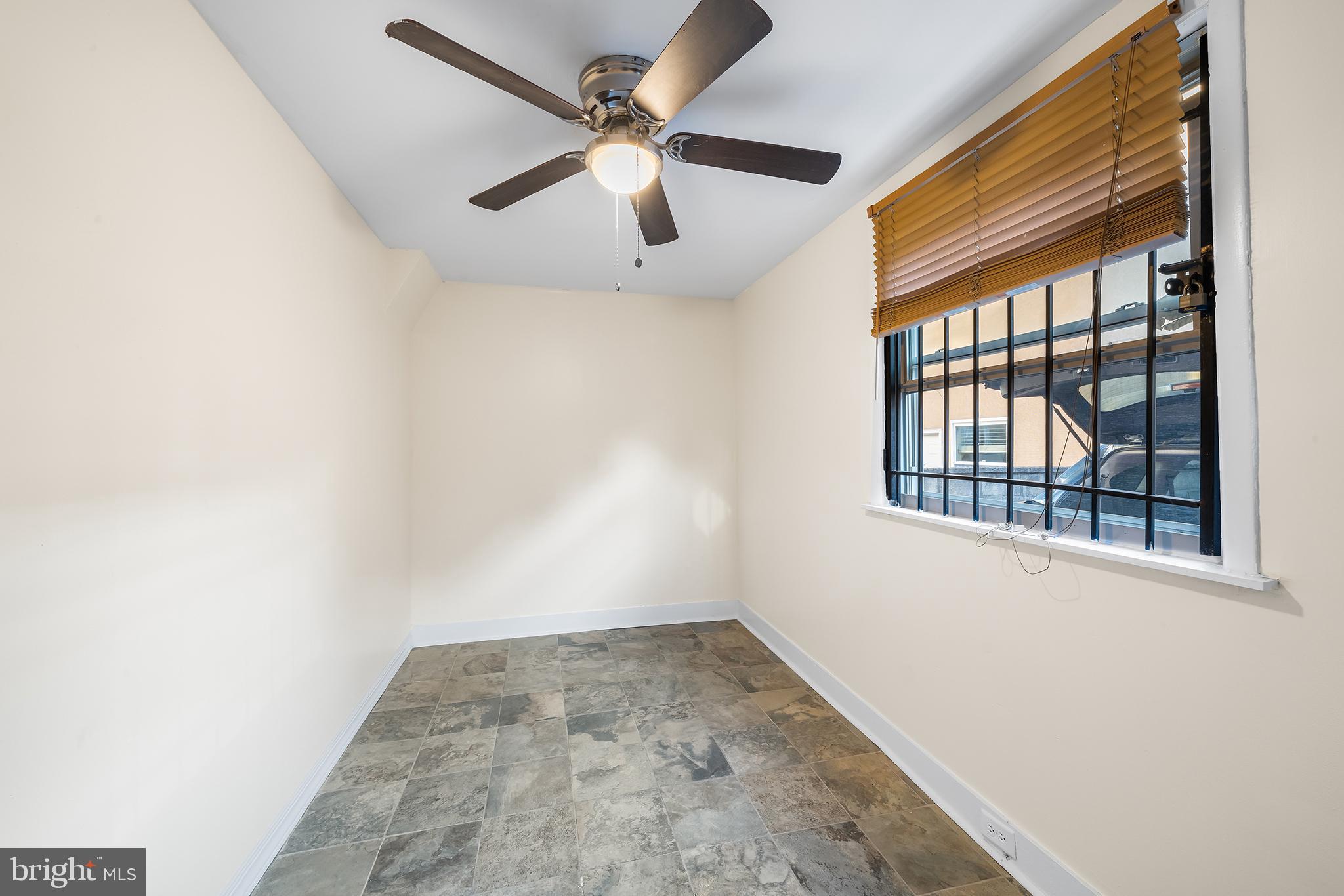 1114 Snyder Avenue, Unit 1 Philadelphia, PA 19148 - Photo 16 of 21