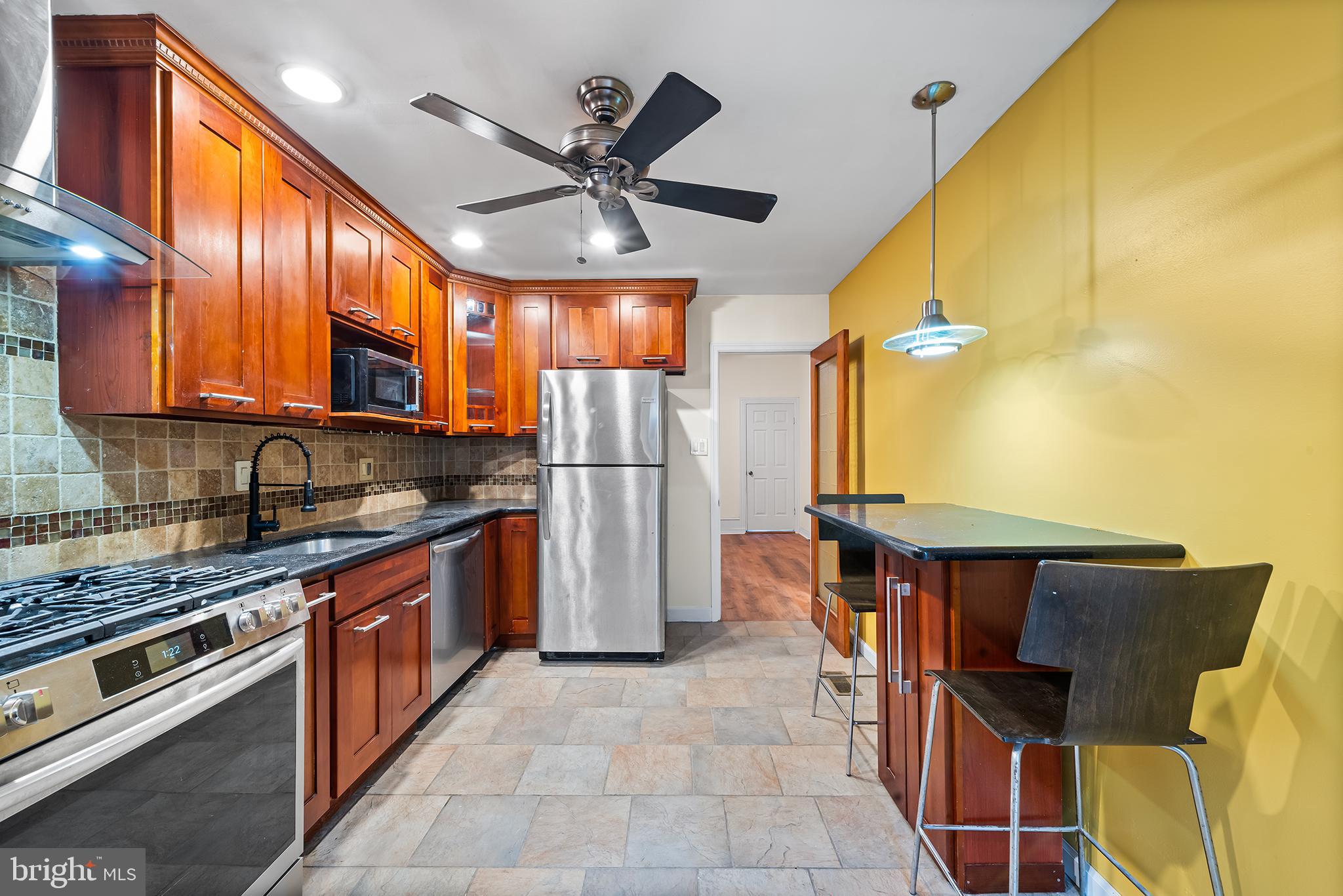 1114 Snyder Avenue, Unit 1 Philadelphia, PA 19148 - Photo 6 of 21