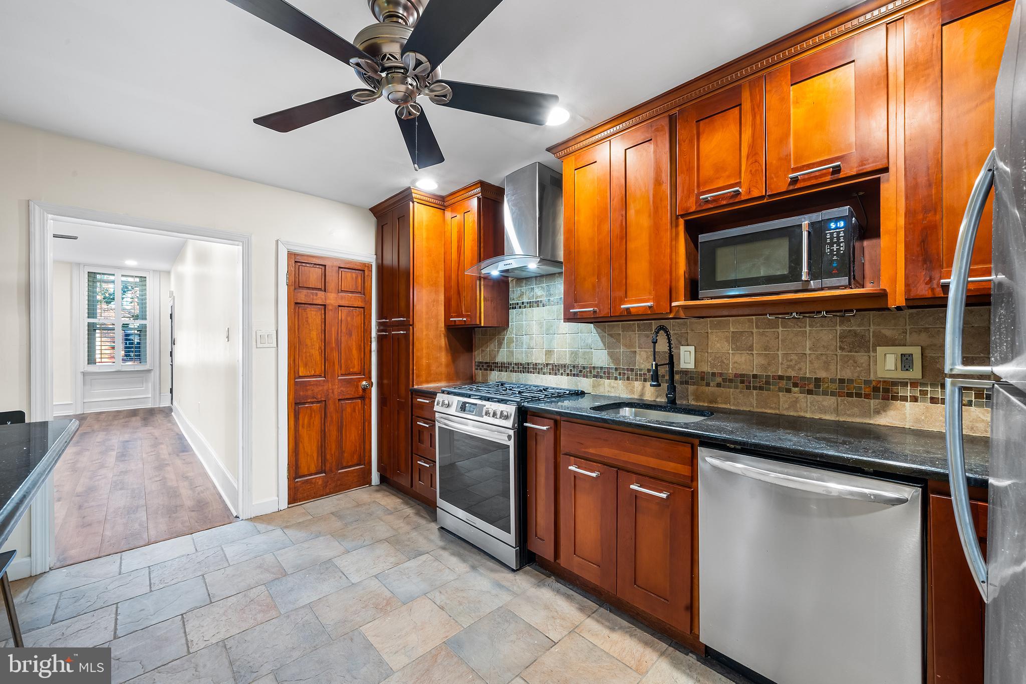 1114 Snyder Avenue, Unit 1 Philadelphia, PA 19148 - Photo 8 of 21