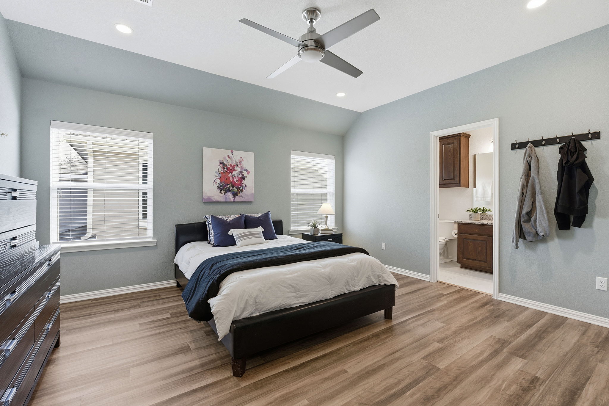 2824 Wedgescale Pass Leander, TX 78641 - Photo 31 of 40 Oversized secondary bedroom upstairs with private bathroom