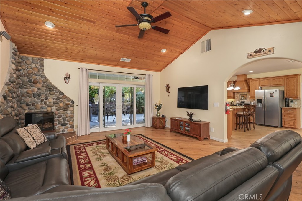39367 Pine Ridge Road Oakhurst, CA 93644 - Photo 2 of 45