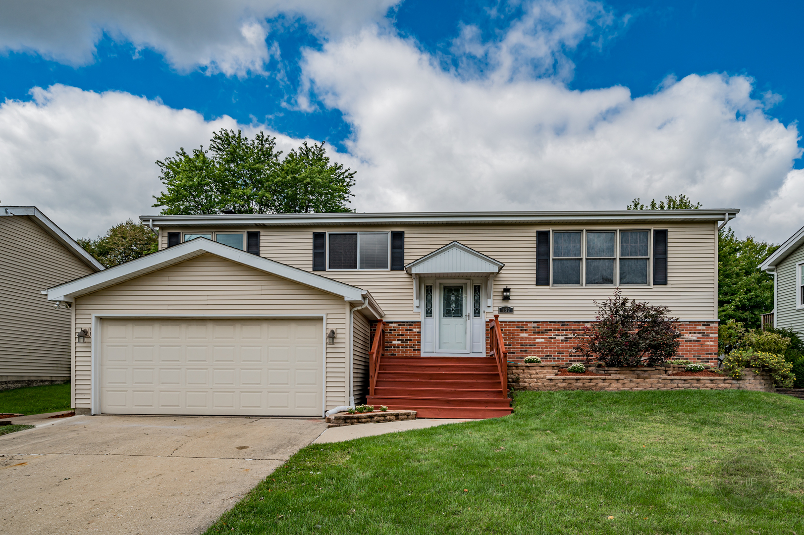 133 North Schmidt Road Bolingbrook, IL 60440 - Photo 2 of 27