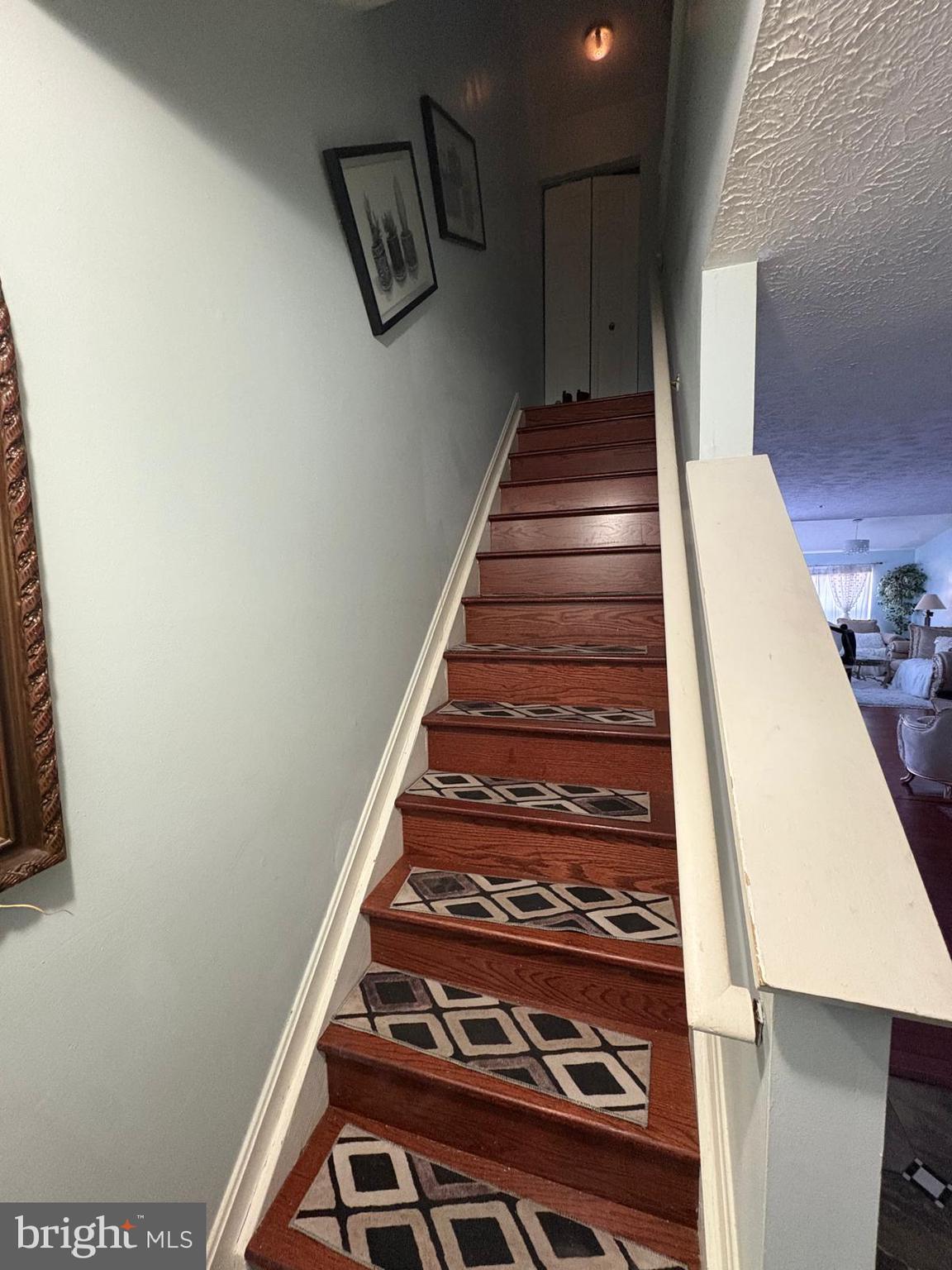 7148 Natures Road Columbia, MD 21046 - Photo 3 of 49 a view of entryway