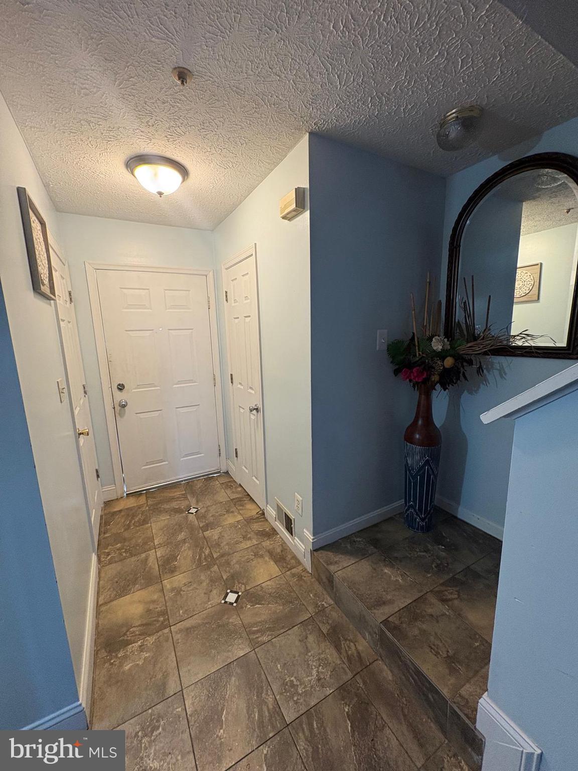 7148 Natures Road Columbia, MD 21046 - Photo 7 of 49 a view of entryway