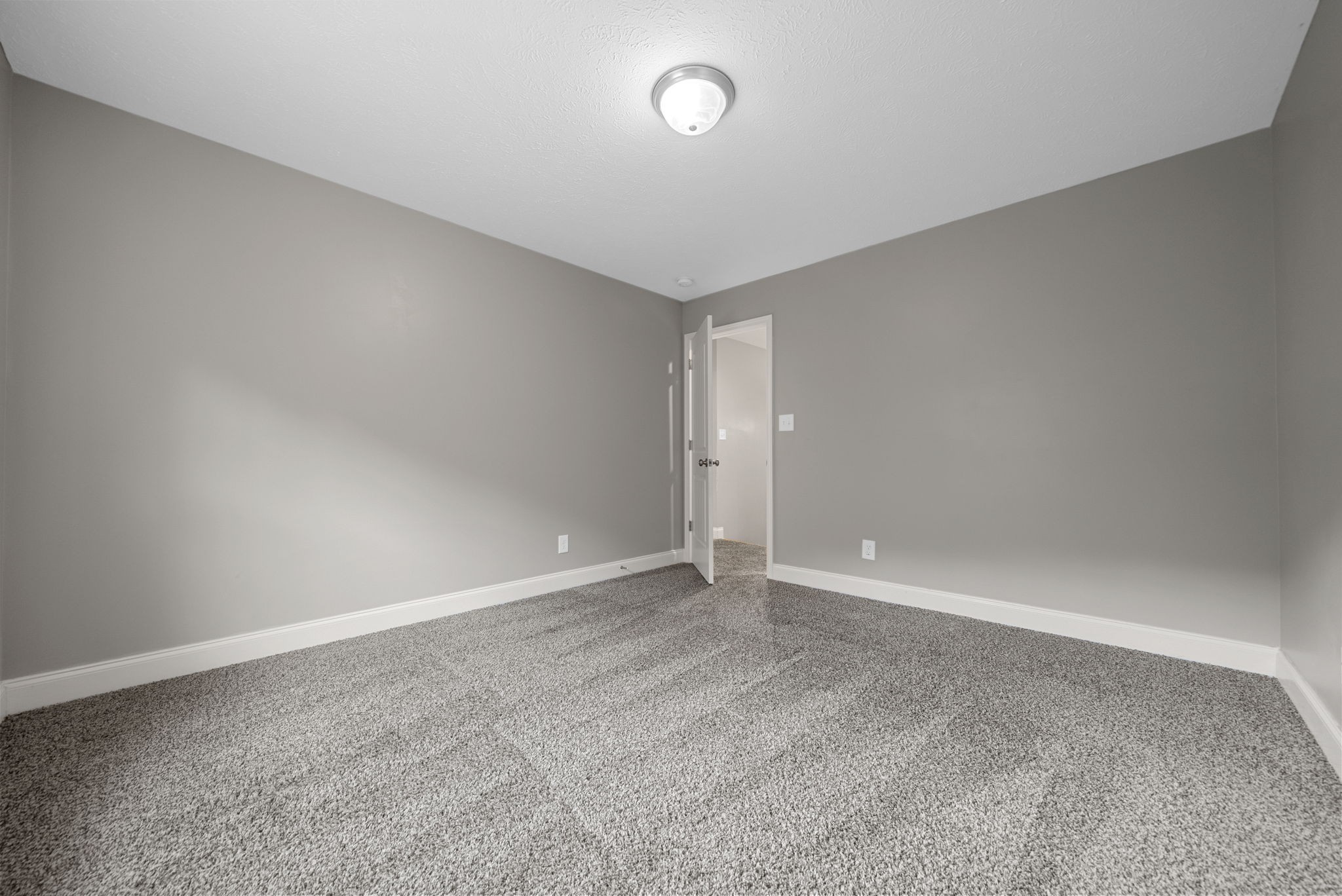 1717 Rains Road Clarksville, TN 37042 - Photo 26 of 39 Gallery Image 26