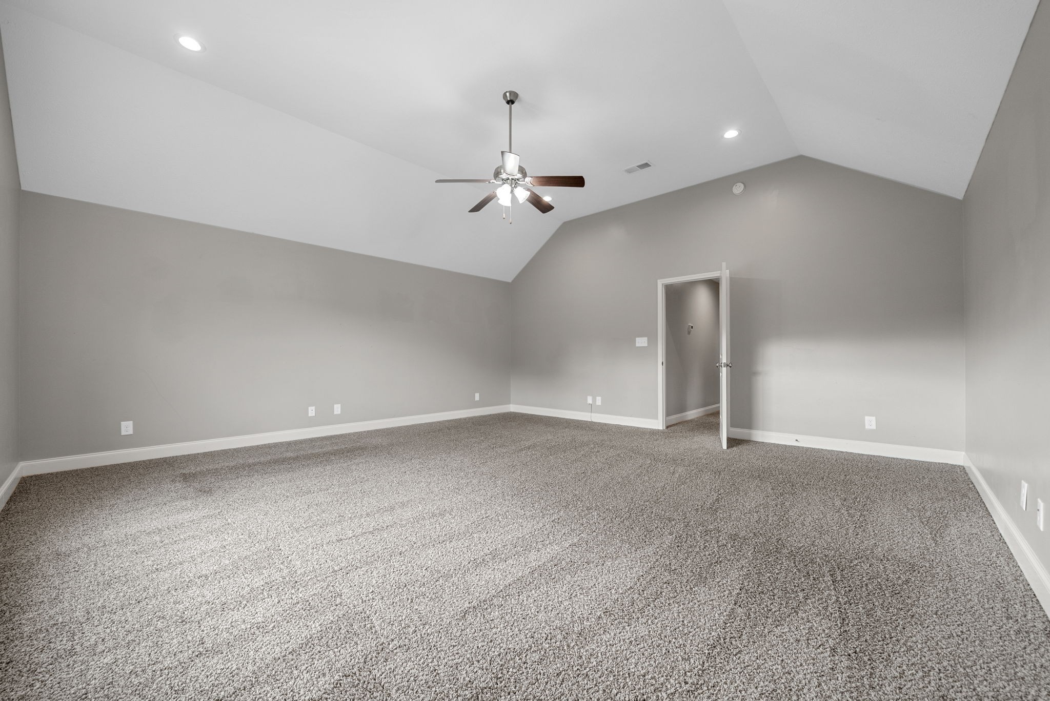 1717 Rains Road Clarksville, TN 37042 - Photo 31 of 39 Gallery Image 31