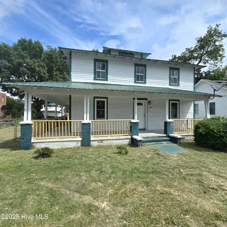 $270,000 | 922 Elm Street, New Bern, NC 28560
