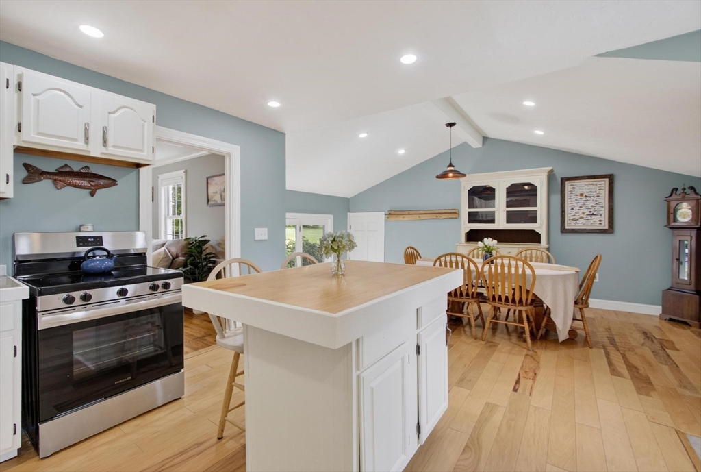 5 Ripley Road Westminster, MA 01473 - Photo 4 of 34