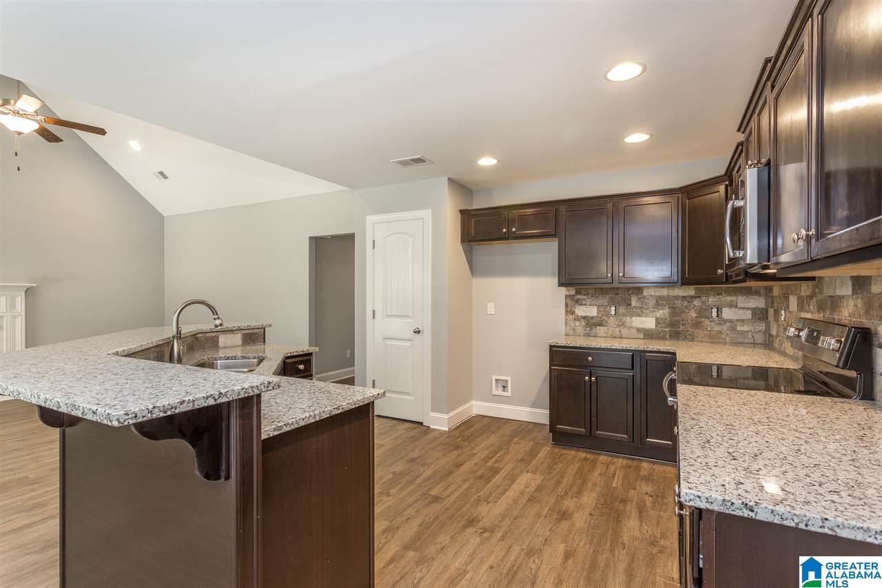 529 Hunters Xing Road Odenville, AL 35120 - Photo 15 of 35