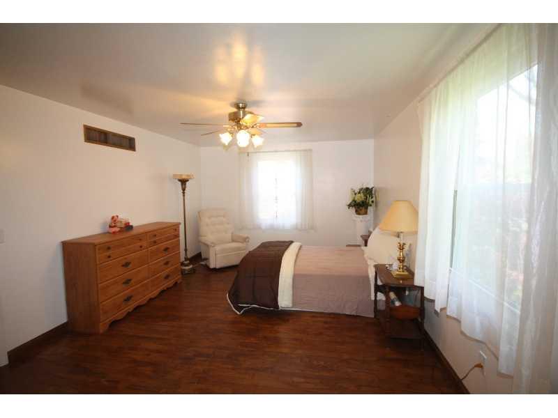 240 Byron Road Pittsburgh, PA 15237 - Photo 13 of 18 Master Bedroom.