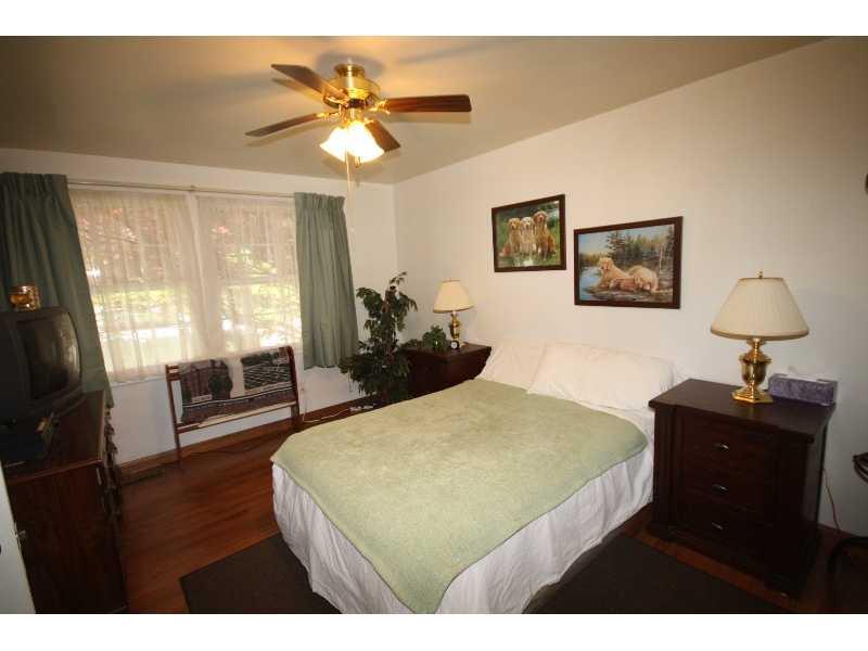 240 Byron Road Pittsburgh, PA 15237 - Photo 14 of 18 Bedroom.