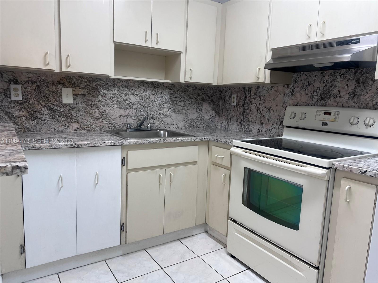 13331 Southwest 17th Lane, Unit 47 Miami, FL 33175 - Photo 5 of 20