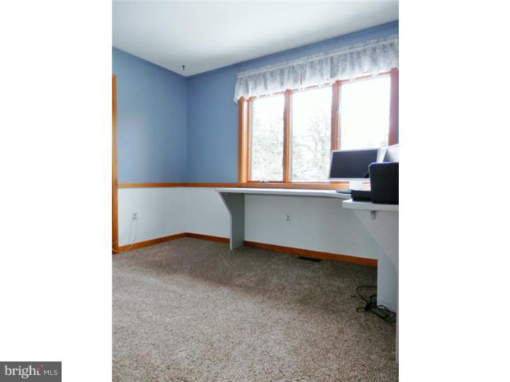 174 Davisville Road Warminster, PA 18974 - Photo 22 of 25 Gallery Image 22