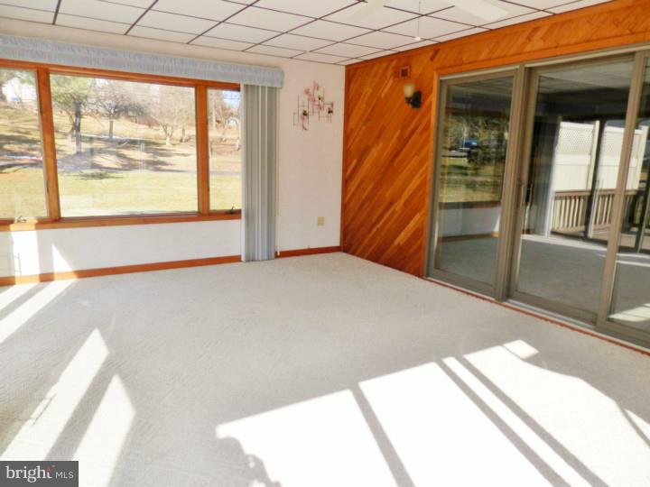174 Davisville Road Warminster, PA 18974 - Photo 8 of 25 Gallery Image 8