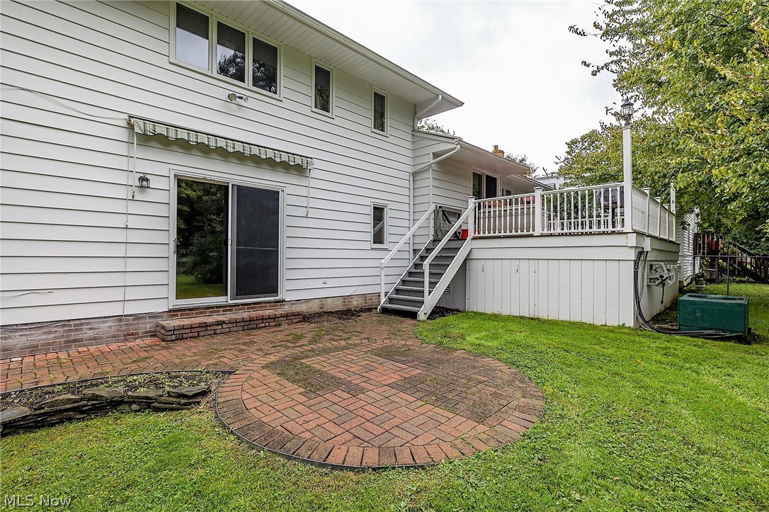 958 Lander Road Cleveland, OH 44143 - Photo 28 of 32