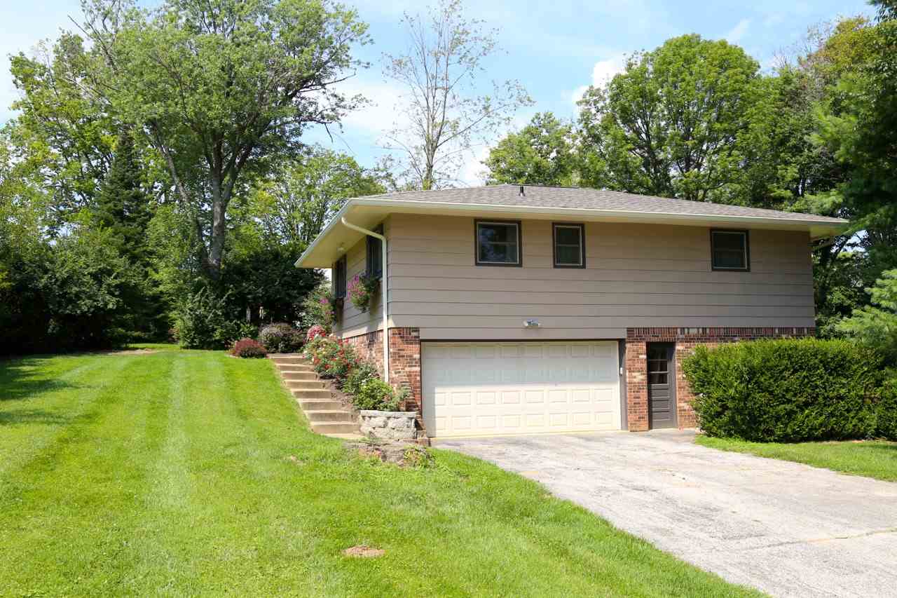 3617 East Post Road Bloomington, IN 47408 - Photo 3 of 35 Gallery Image 3
